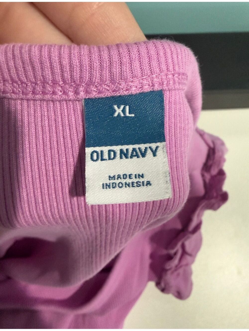 Old Navy Ruffle Sleeve Tank - Picture 3 of 4